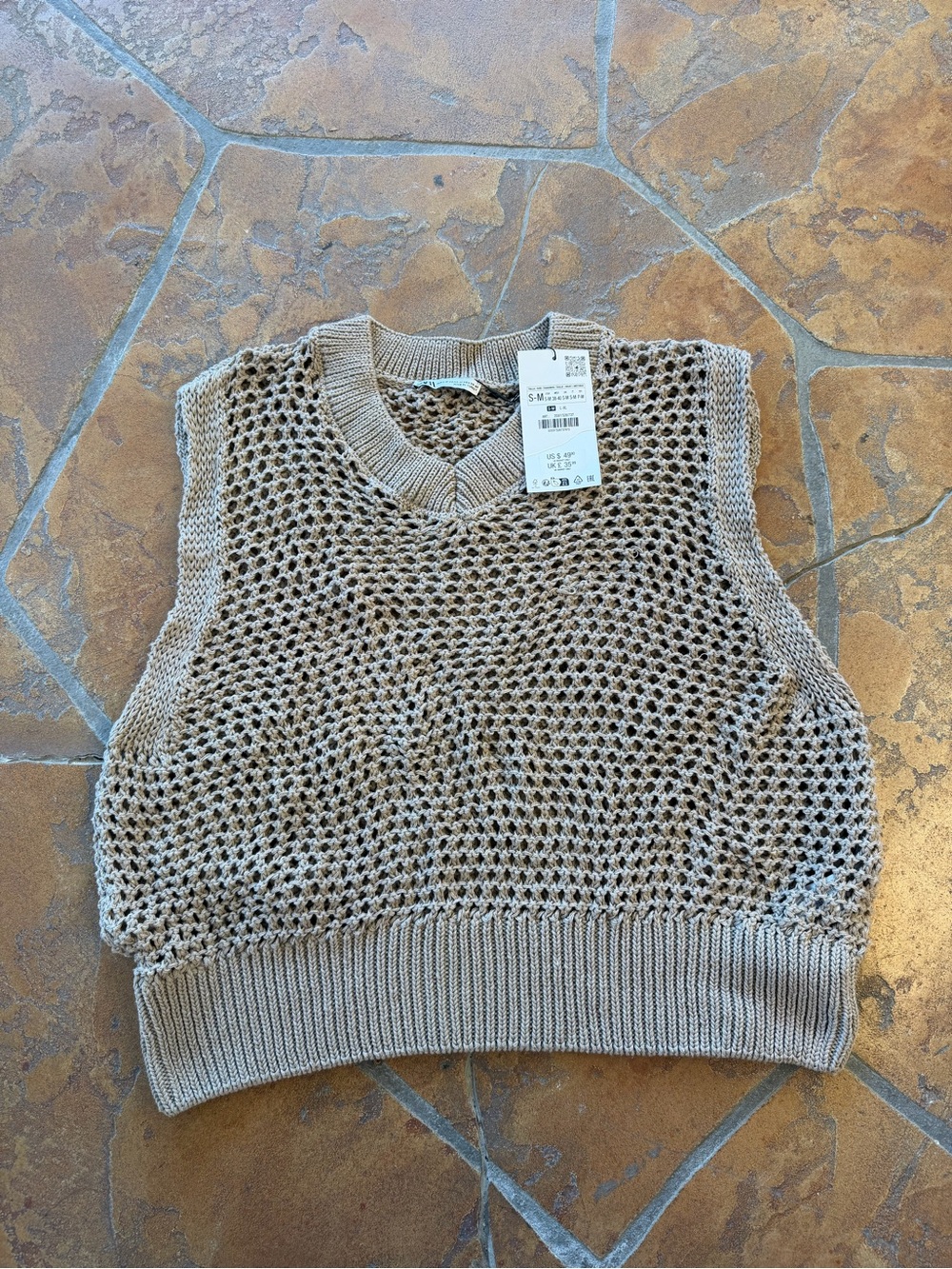 ZARA men’s Beige Open-Knit Crochet V-Neck Sleeveless Pullover Sweater Vest S-M